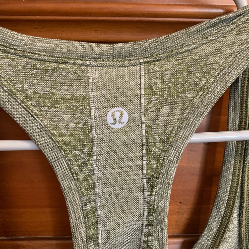 Green lululemon tank top - Picture 3 of 3